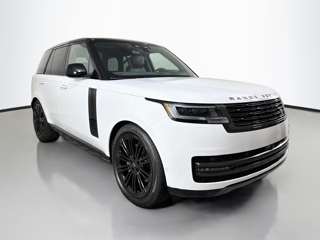 New 2027 Fuji White Land Rover SE image 3