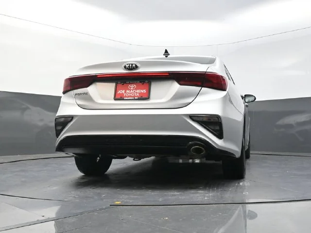 Used 2021 Silver Kia LXS image 36