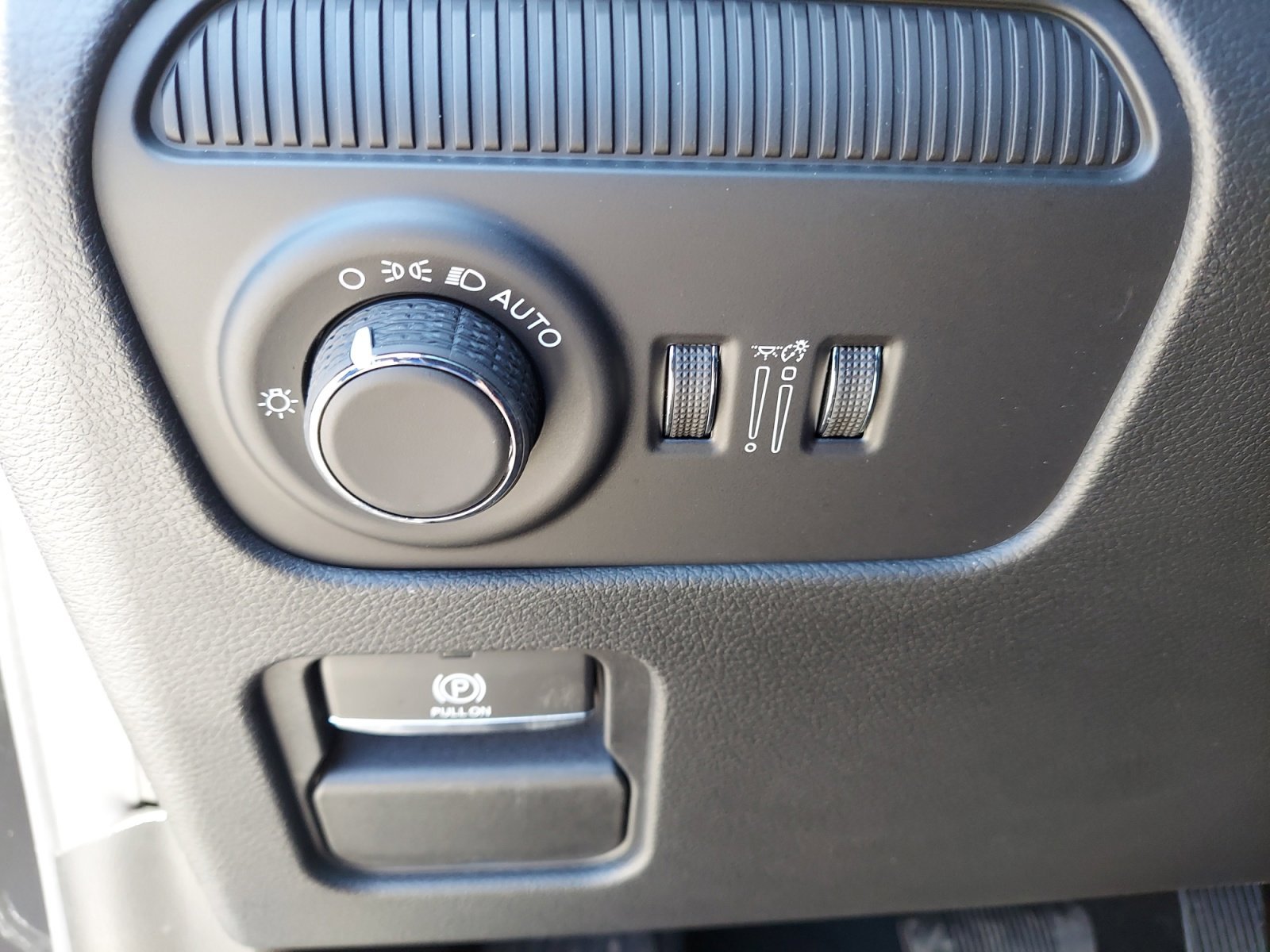 New 2026 High Gloss Black Jeep Limited Altitude image 28