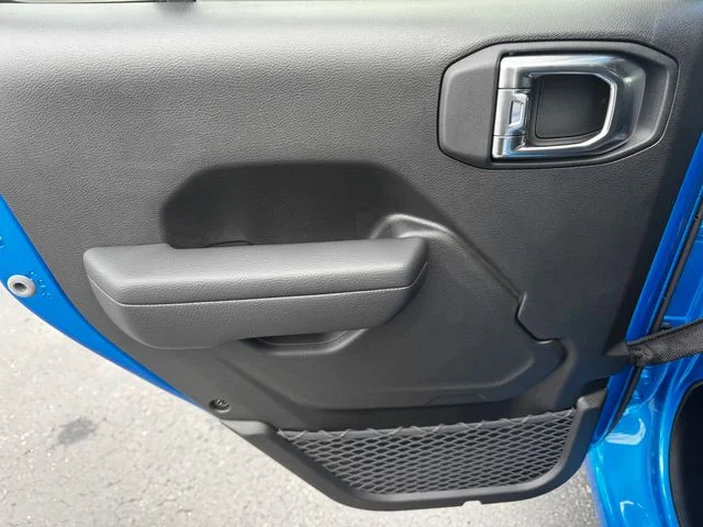 New 2026 Hydro Blue Pearl-Coat Exterior Paint Jeep Sport image 18