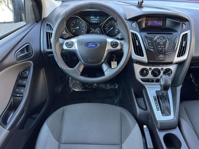 2012 Ford Focus SE - Photo 16