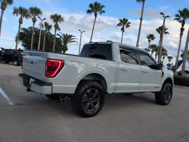 Used 2023 Gray Ford XLT image 4