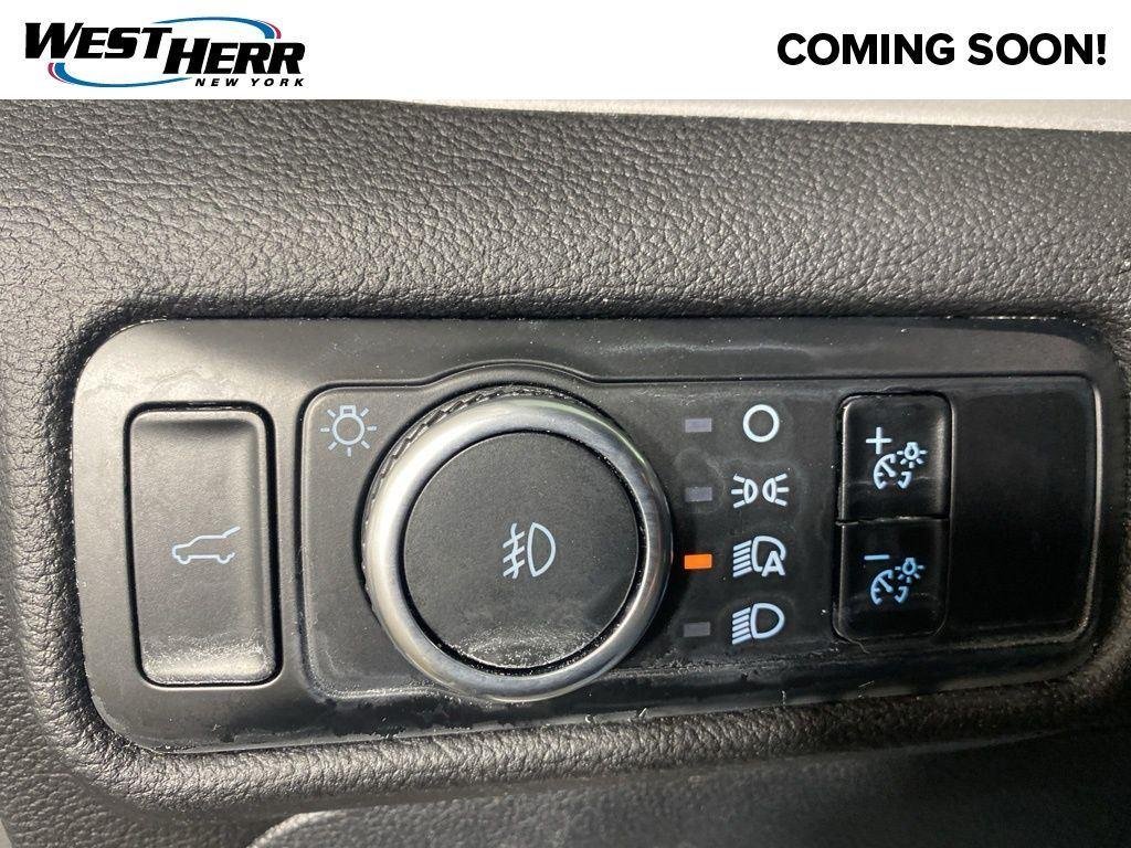 Used 2024 Silver Metallic Ford XLT image 14