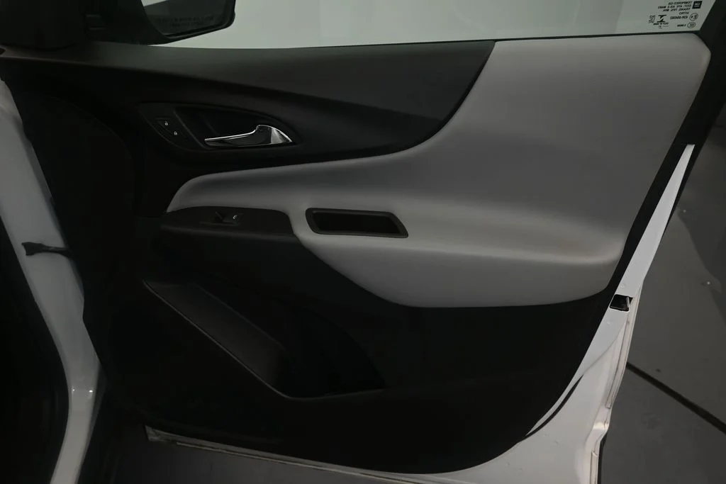 Used 2021 Summit White Chevrolet LS image 15