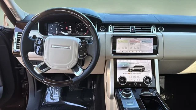 Used 2019  Land Rover 3.0L V6 Supercharged HSE image 9