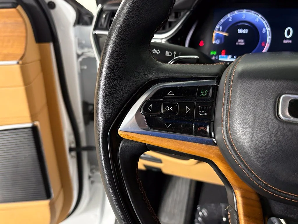 Used 2023 White Jeep Summit image 19