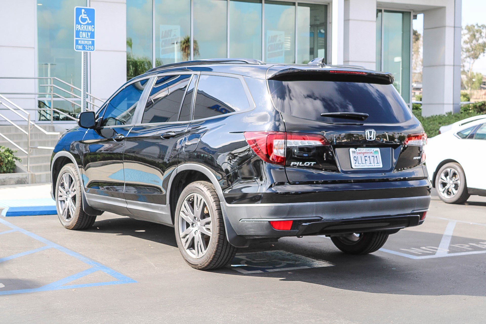 Certified Used 2022 Crystal Black Pearl Honda Sport image 8
