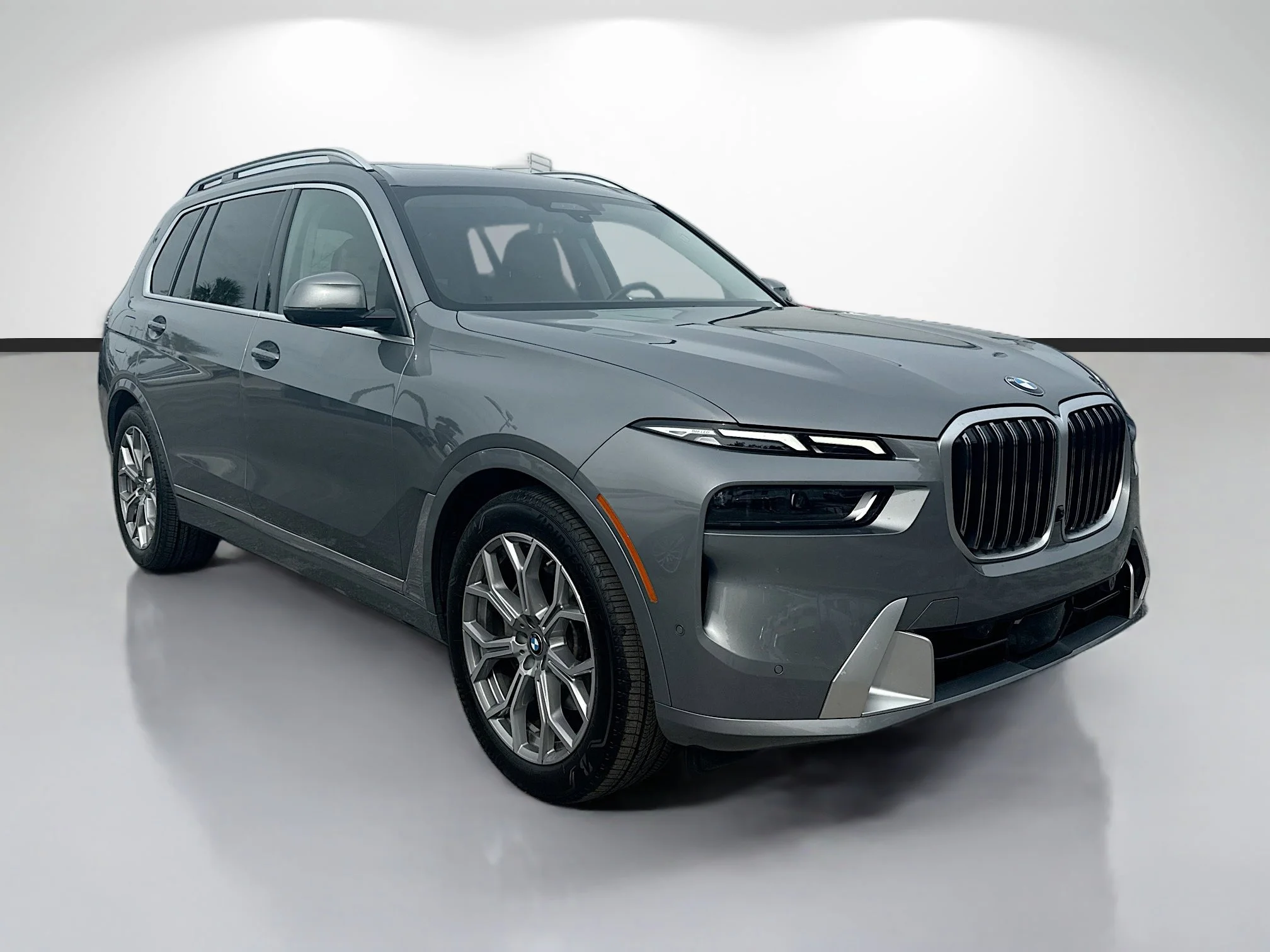 2025 BMW X7 xDrive40i's photo