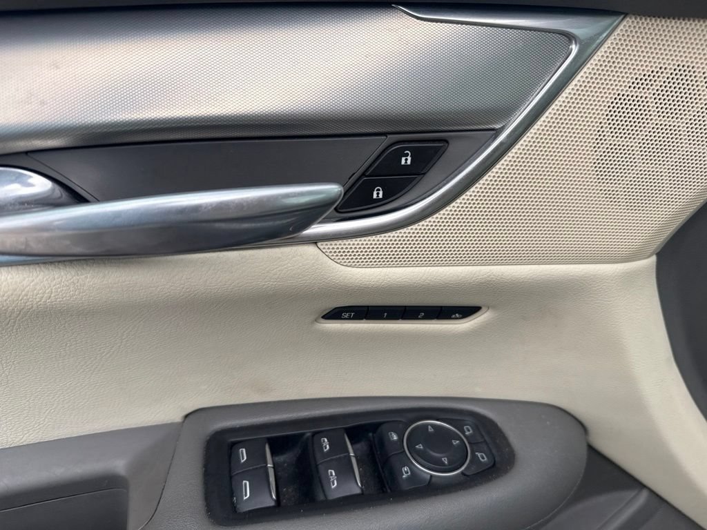 Used 2017 Radiant Silver Metallic Cadillac Luxury image 24