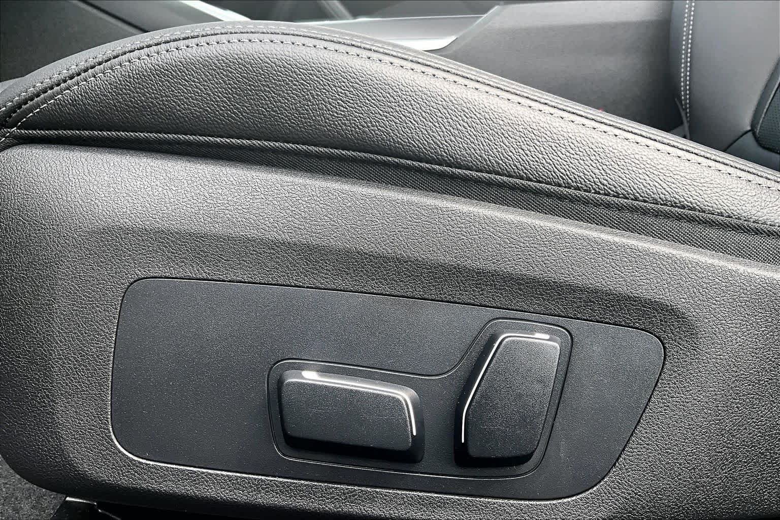 Used 2026 Black Sapphire Metallic BMW 230i image 34