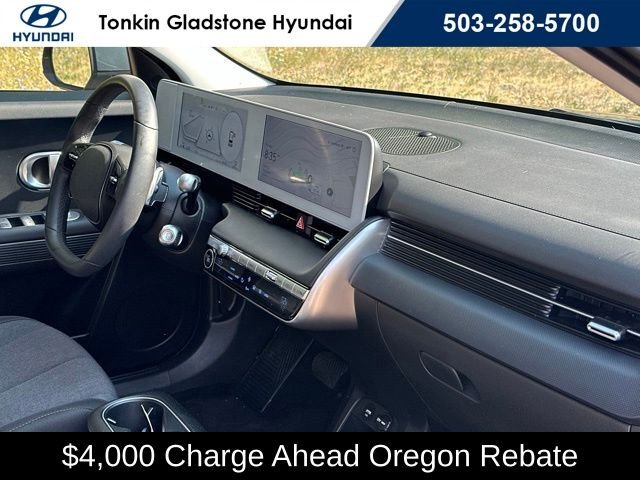 Certified Used 2024 Teal Hyundai SE image 25