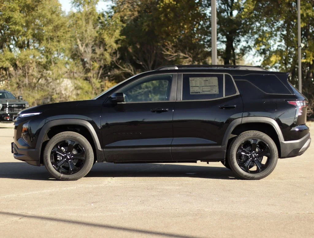 2026 Chevrolet Equinox LT - Photo 4