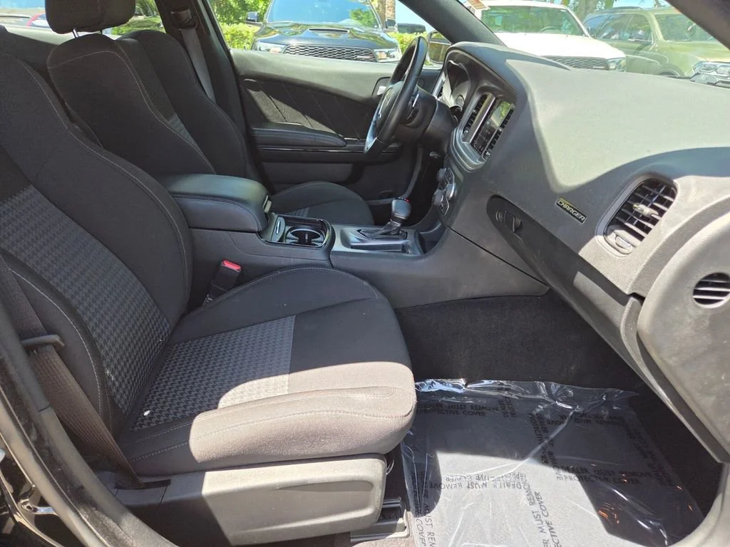 Certified Used 2023 Pitch Black Clearcoat Dodge R/T image 10