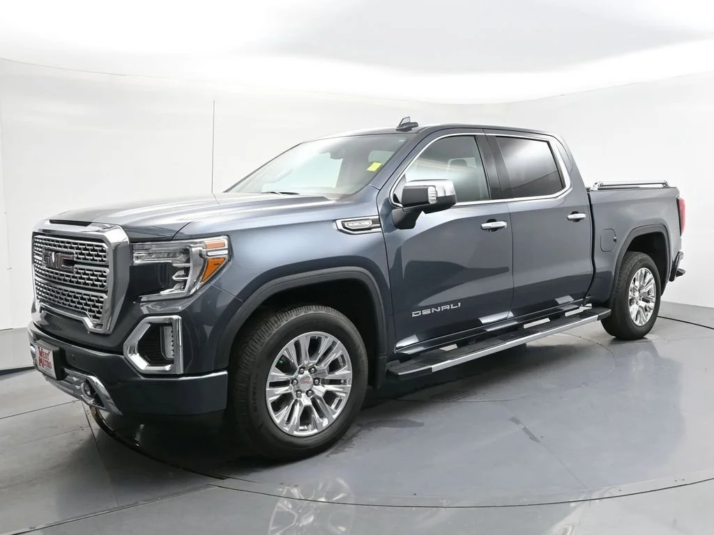 2020 GMC Sierra 4WD Crew Cab Short Box Denali's photo