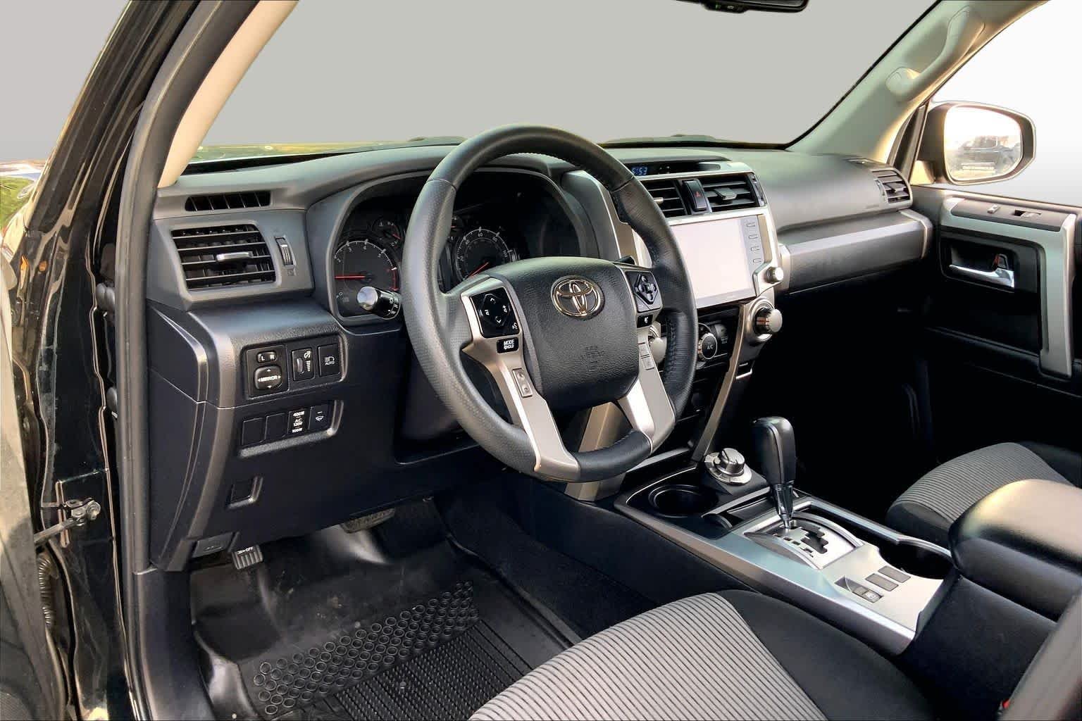 Used 2022 Midnight Black Metallic Toyota SR5 image 17