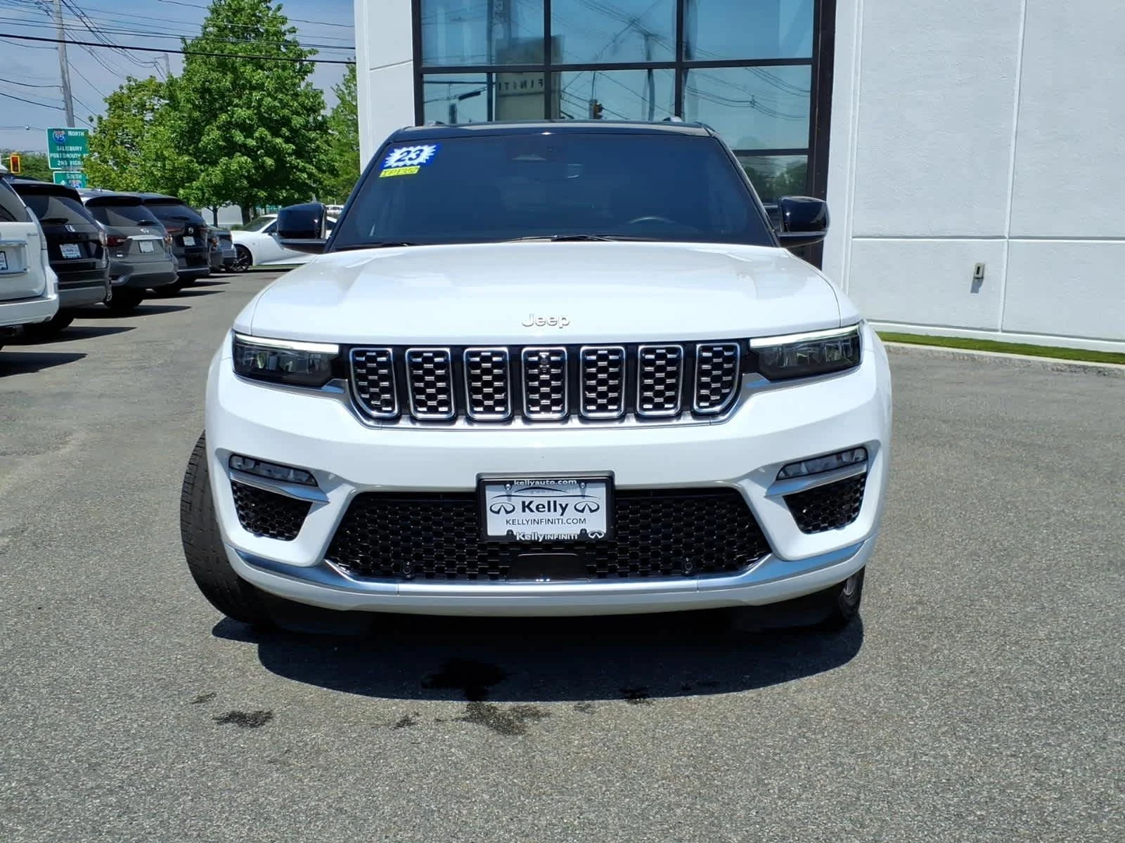 Used 2023 Bright White Clearcoat Jeep Summit Reserve image 2