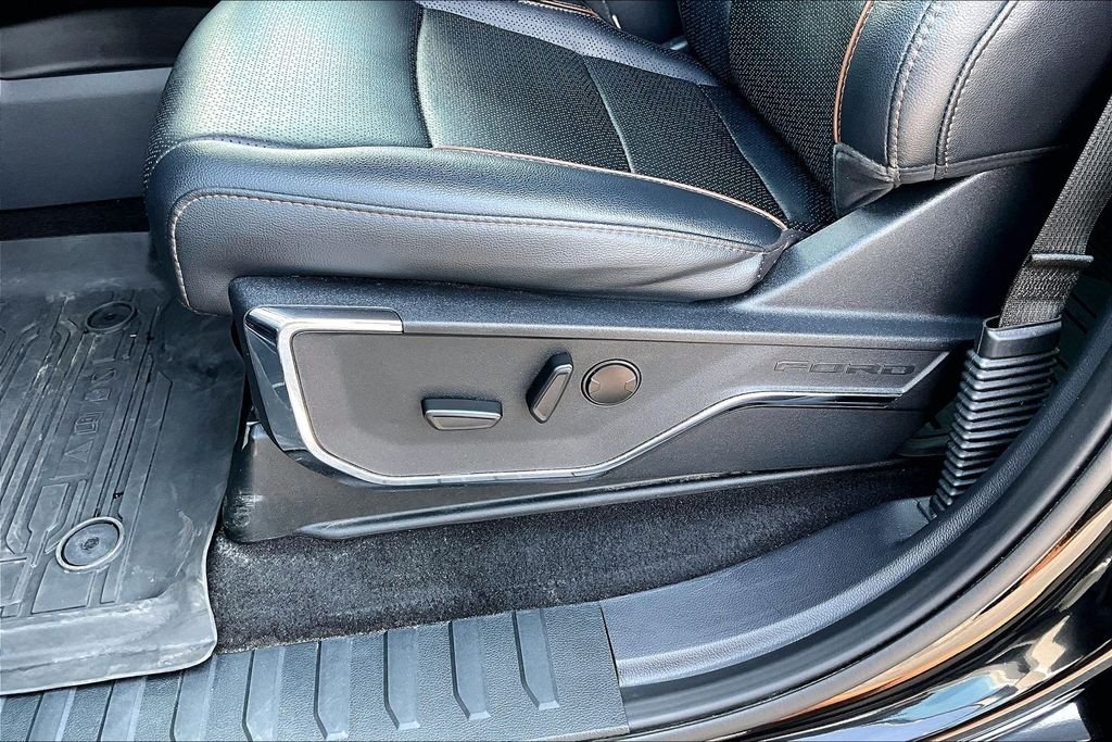 Used 2024 Black Metallic Ford Lariat image 39