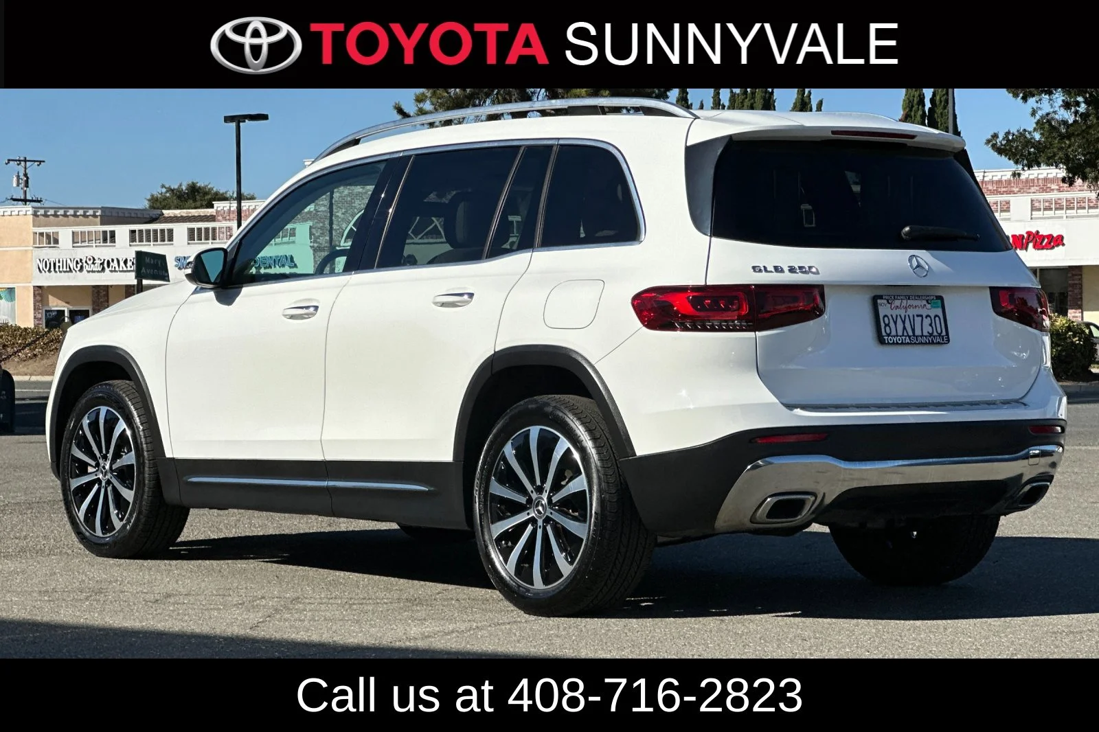 Used 2021 White Mercedes-Benz GLB 250 image 4