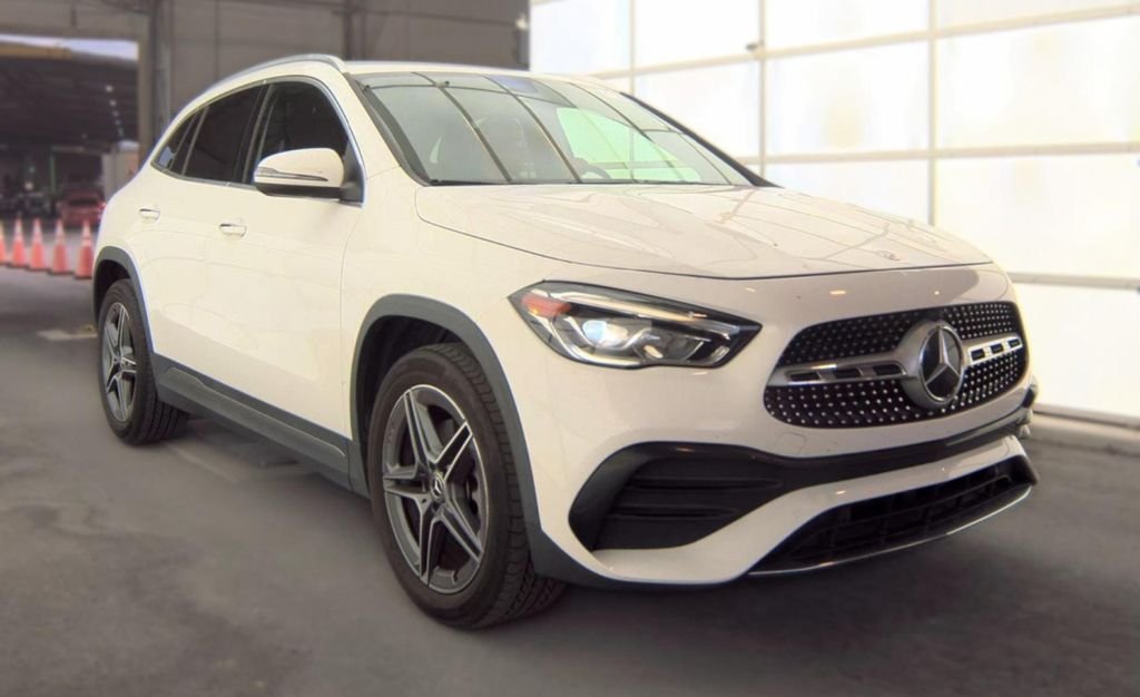 Certified Used 2023 White Mercedes-Benz GLA 250 image 3