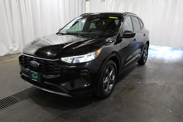 Used 2023 Black Ford ST-Line image 25