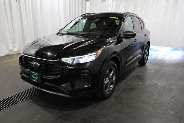 Certified Used 2023 Black Ford ST-Line image 25