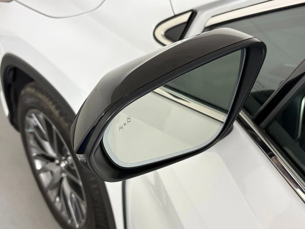 Used 2016 White Lexus 350 F Sport image 13