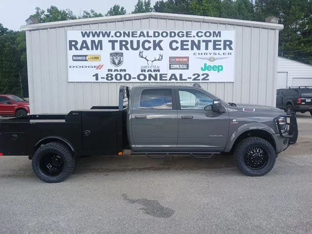New 2026 Ceramic Gray Clear-Coat Exterior Paint RAM Laramie image 2