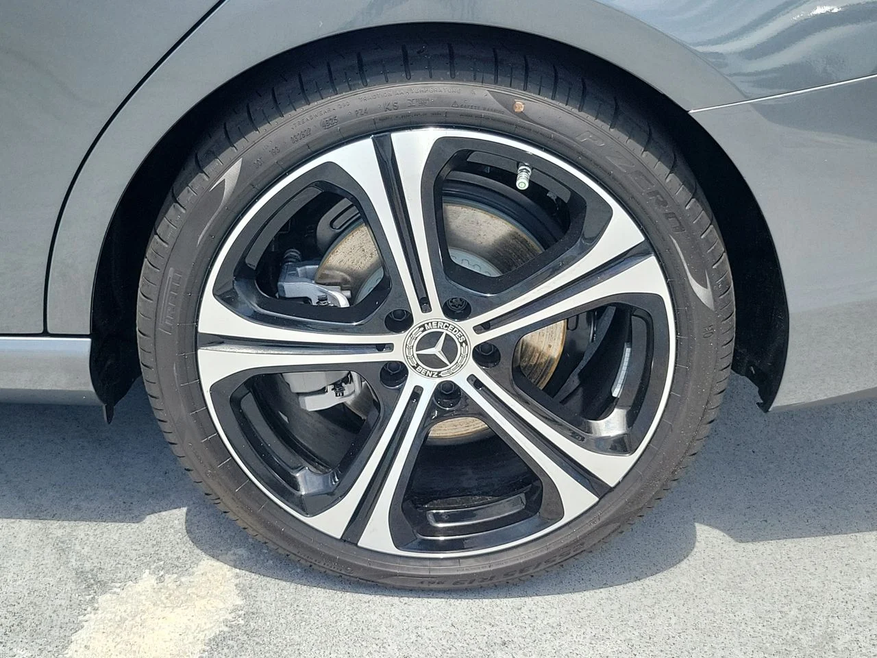 New 2026 Selenite Grey Metallic Mercedes-Benz C 300 image 7