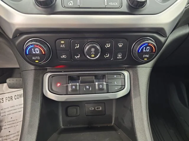 Used 2020 Summit White GMC SLE image 25