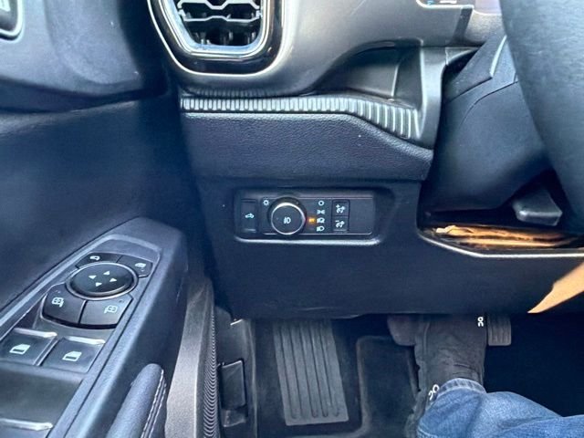 Used 2025 White Ford XLT image 18