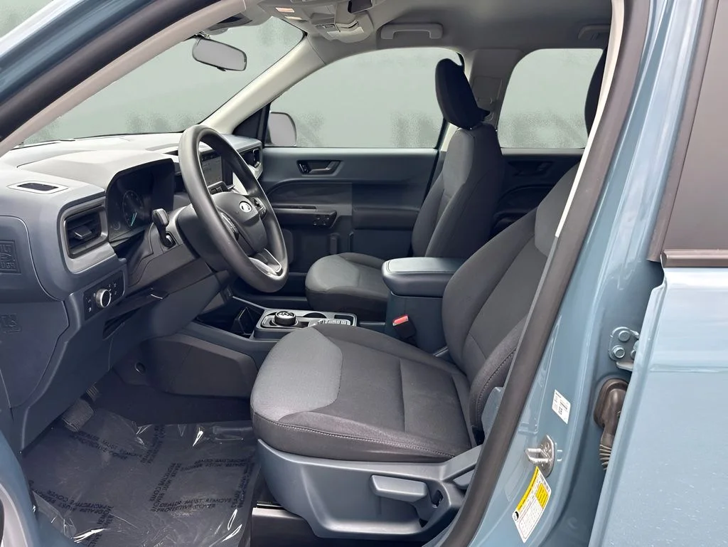 Used 2023 Blue Ford XL image 9