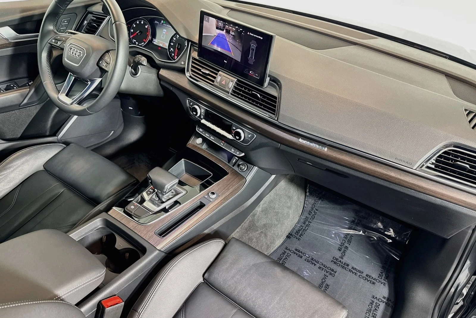 Used 2023 Daytona Gray Pearl Effect Audi S line Premium image 28