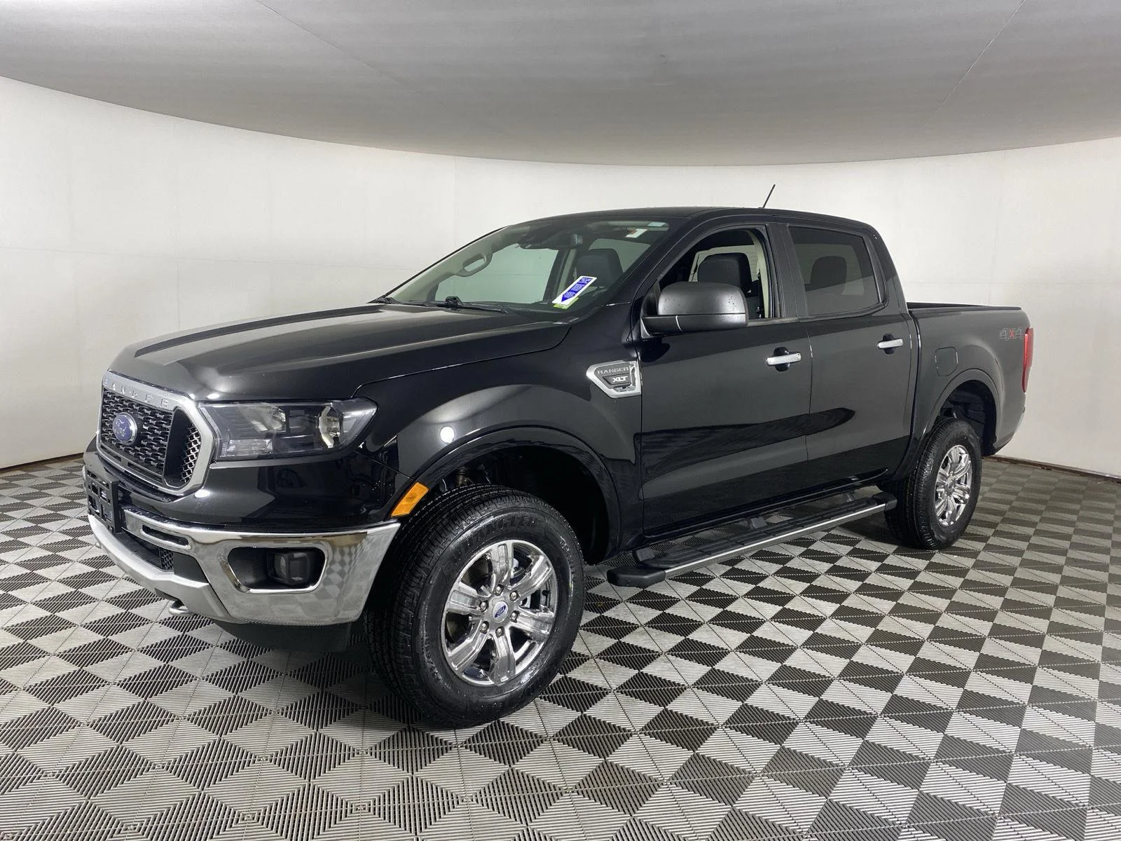 Used 2023 Shadow Black Ford XLT image 13