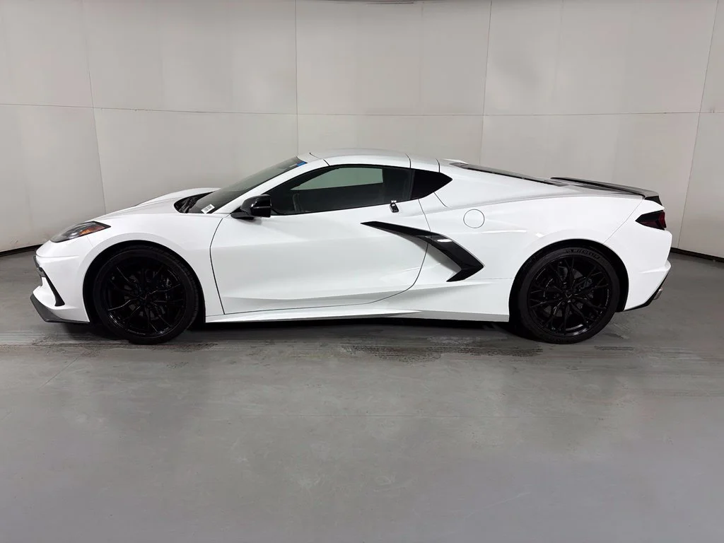 Certified Used 2026 Arctic White Chevrolet 1LT image 6