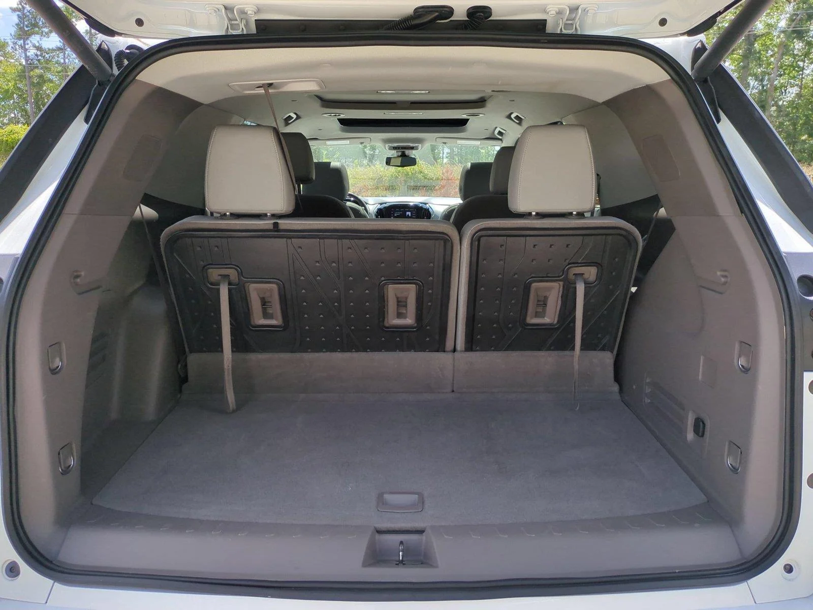 Used 2021 Summit White Chevrolet Premier image 34