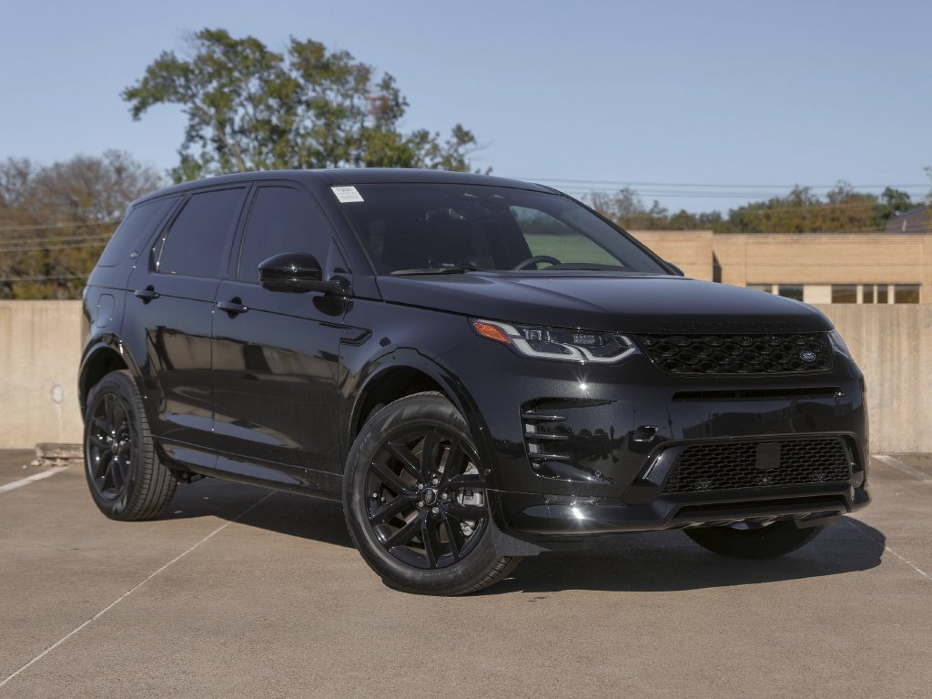 Used 2025  Land Rover SE image 12