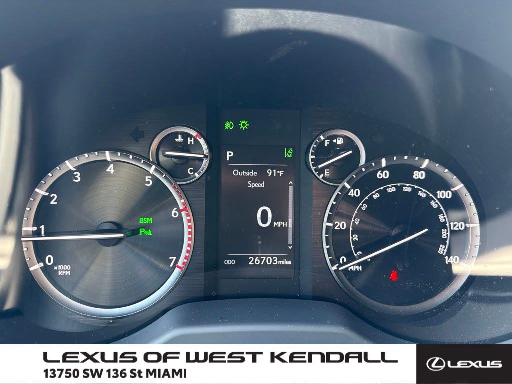 Used 2023 Silver Lexus GX 460 Premium image 1