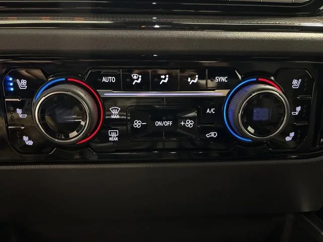 Used 2024 Summit White Chevrolet ZR2 image 33