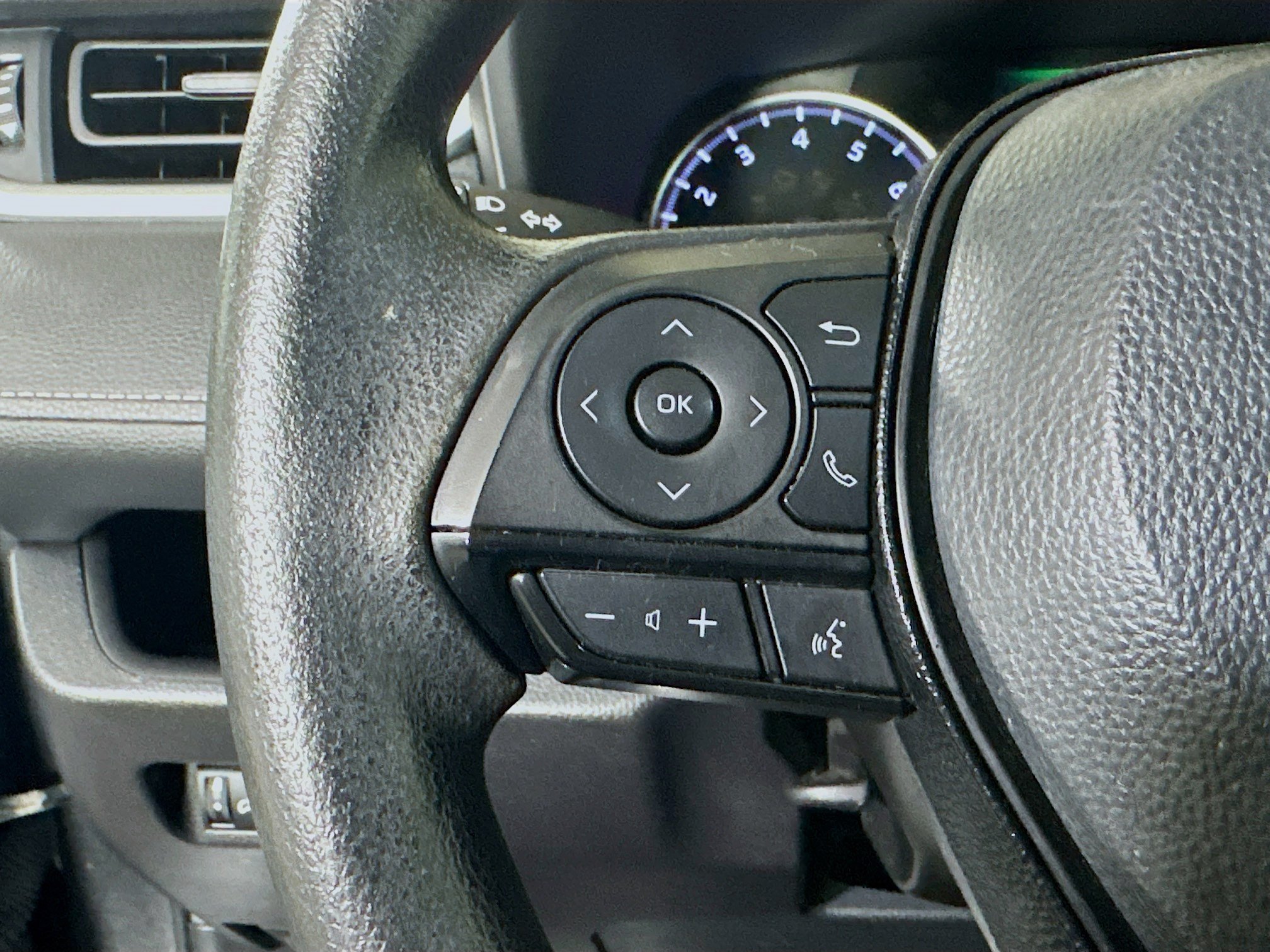 Used 2021 Magnetic Gray Metallic Toyota LE image 16