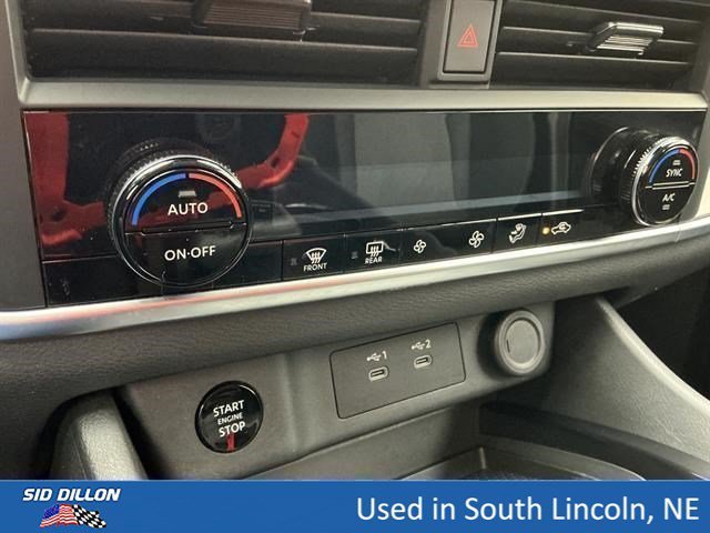 Used 2025 Deep Ocean Blue Pearl Nissan SV image 12