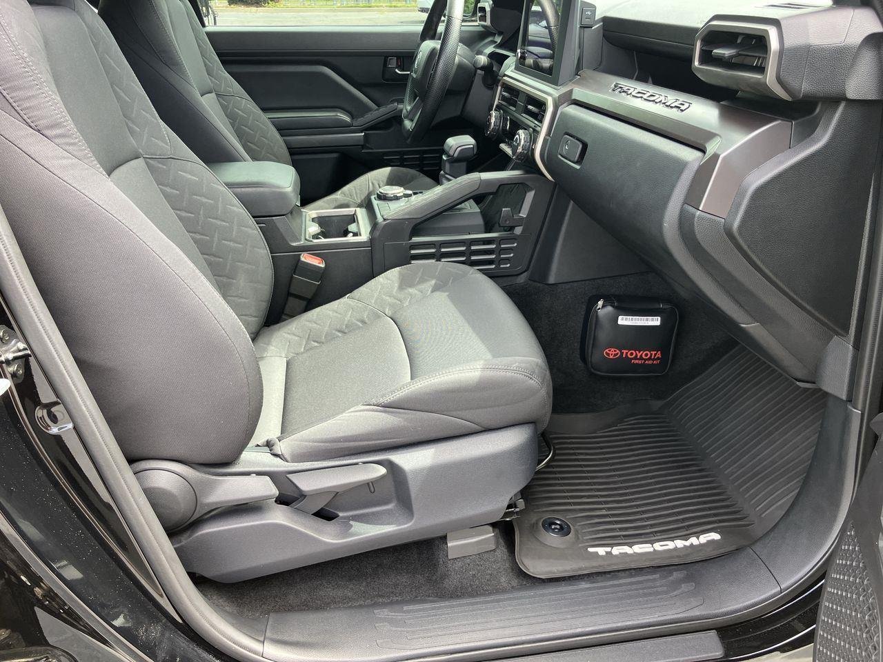 Used 2024 Black Toyota SR5 Double Cab image 31
