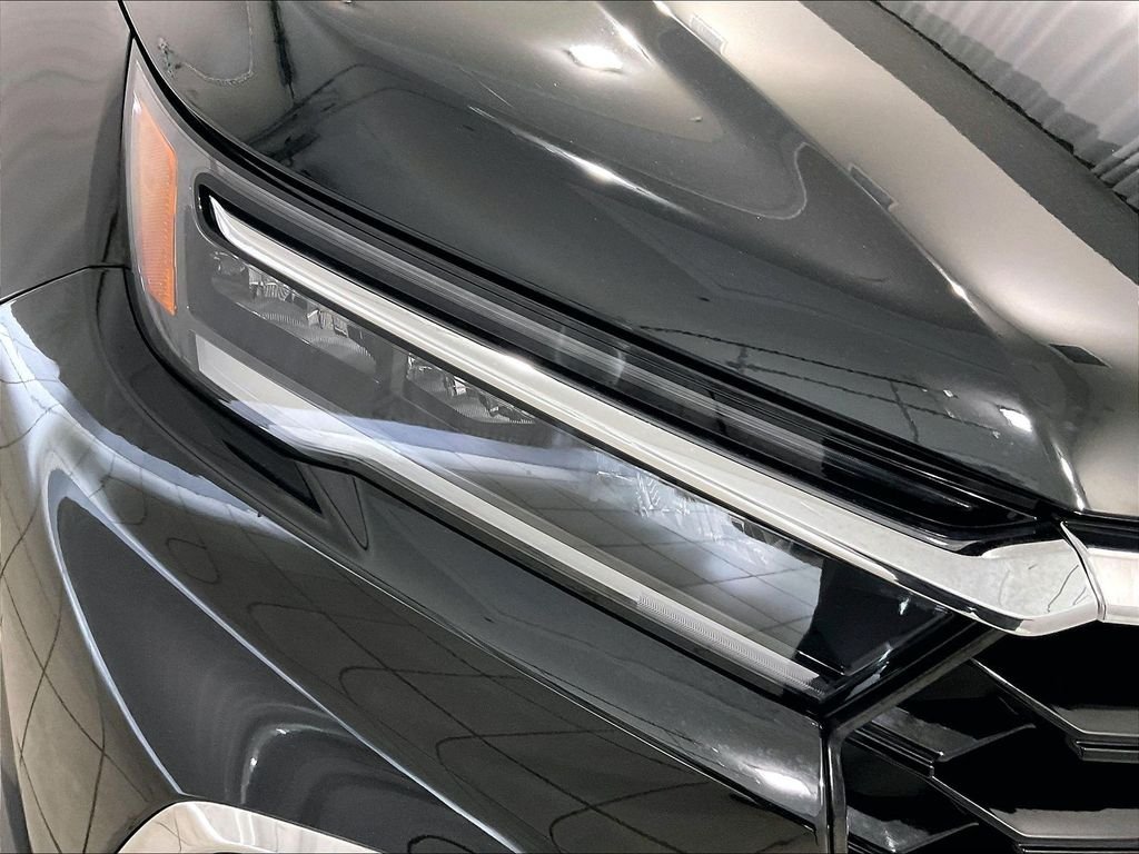 Used 2023 Crystal Black Pearl Honda Touring image 34