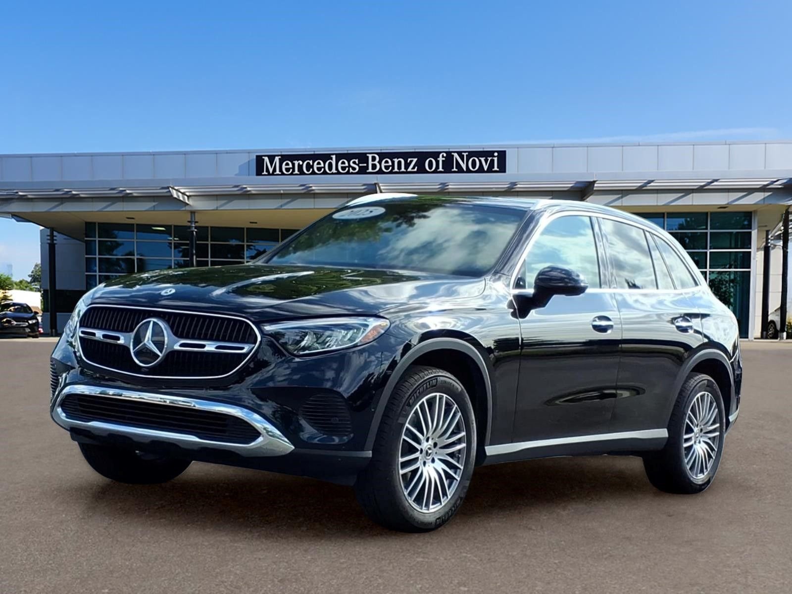 2025 Mercedes-Benz GLC