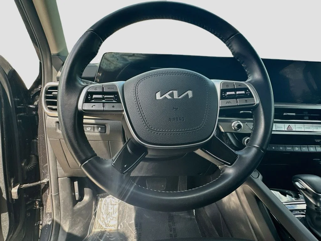 Used 2025 Gray Kia S image 11