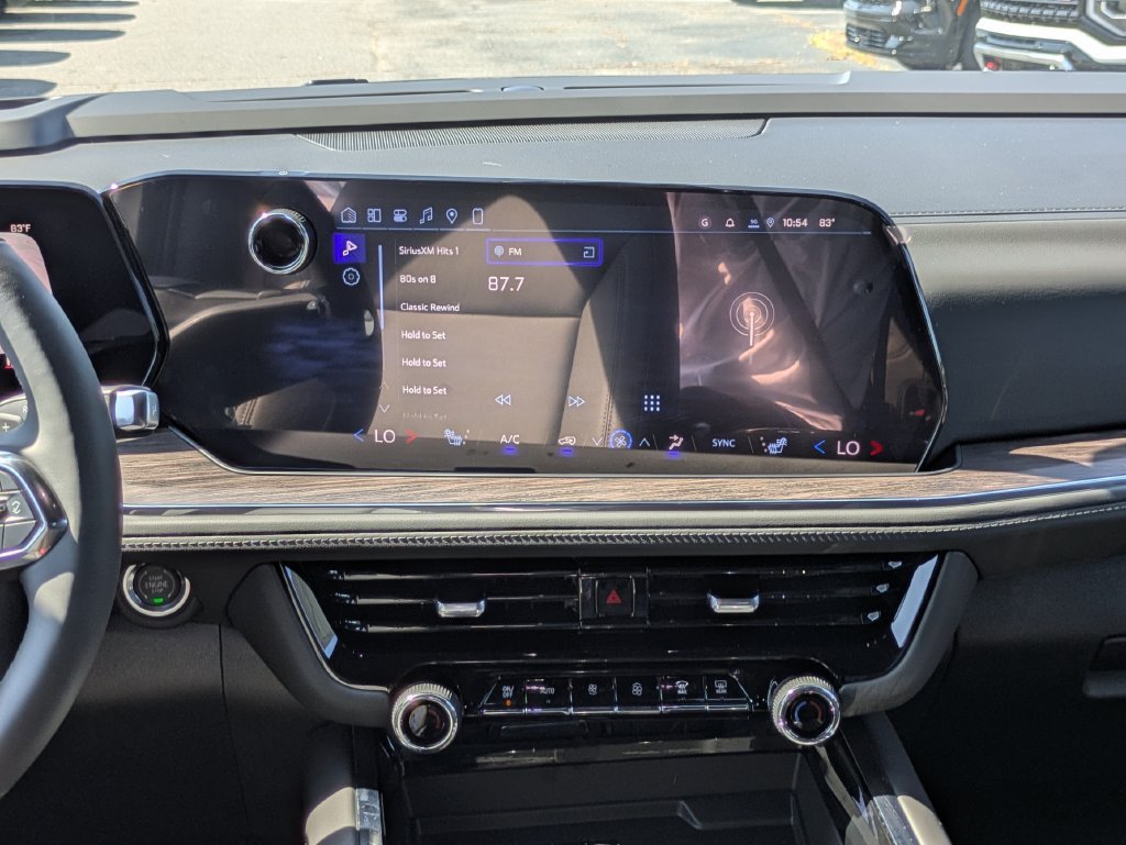 2026 Chevrolet Suburban Z71 - Photo 20