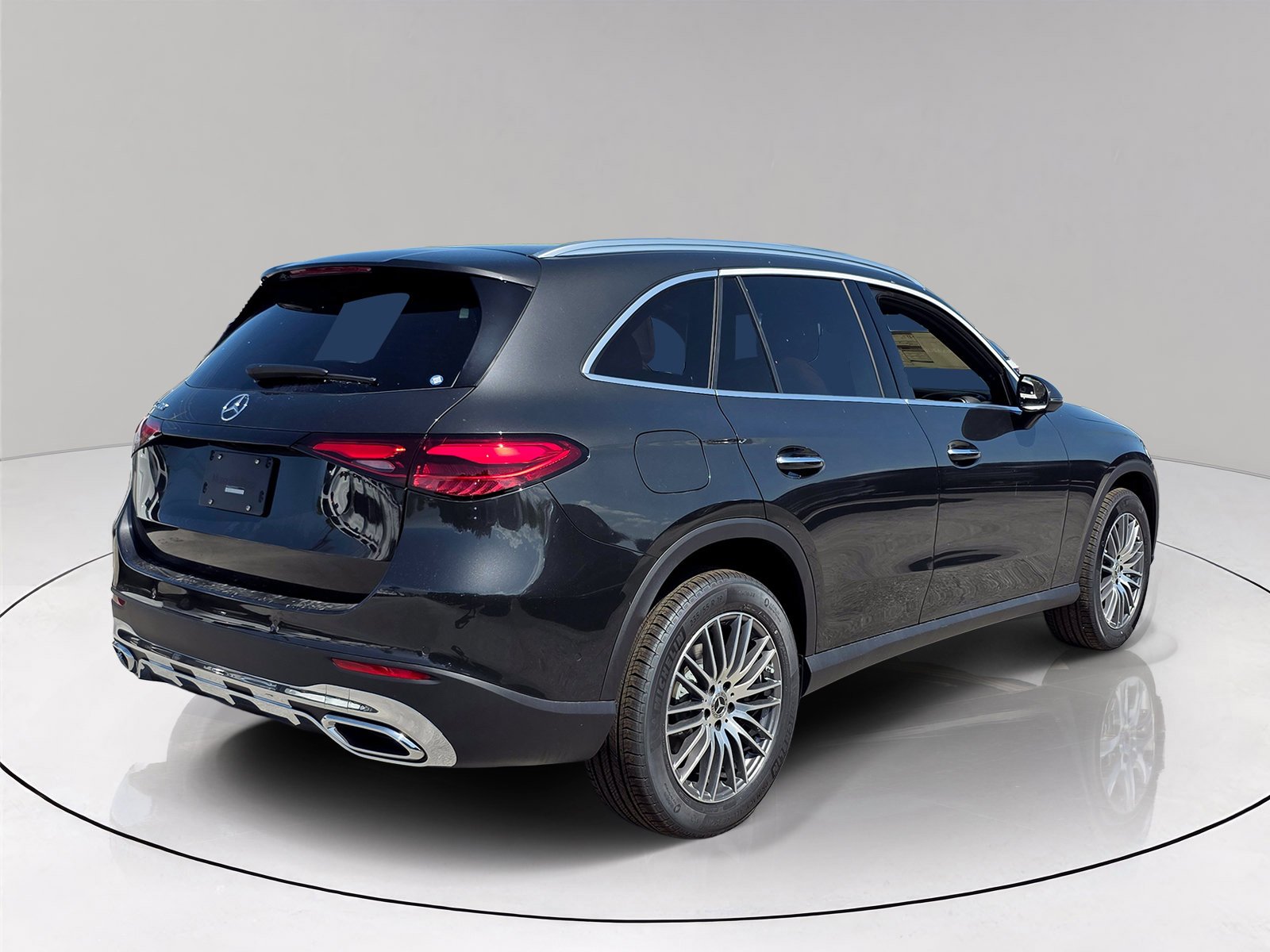 New 2026 Graphite Grey Metallic Mercedes-Benz GLC 300 image 6