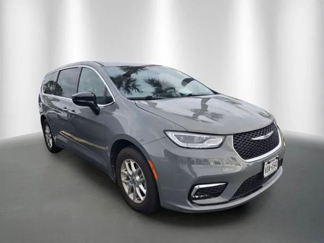 2025 Chrysler Pacifica