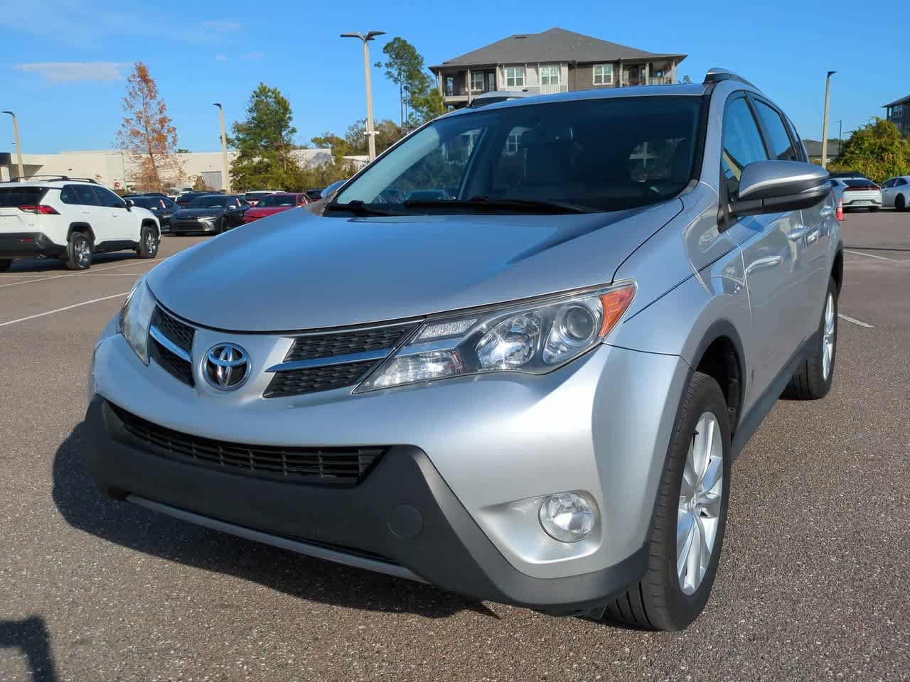 Used 2014 Classic Silver Metallic Toyota Limited image 2