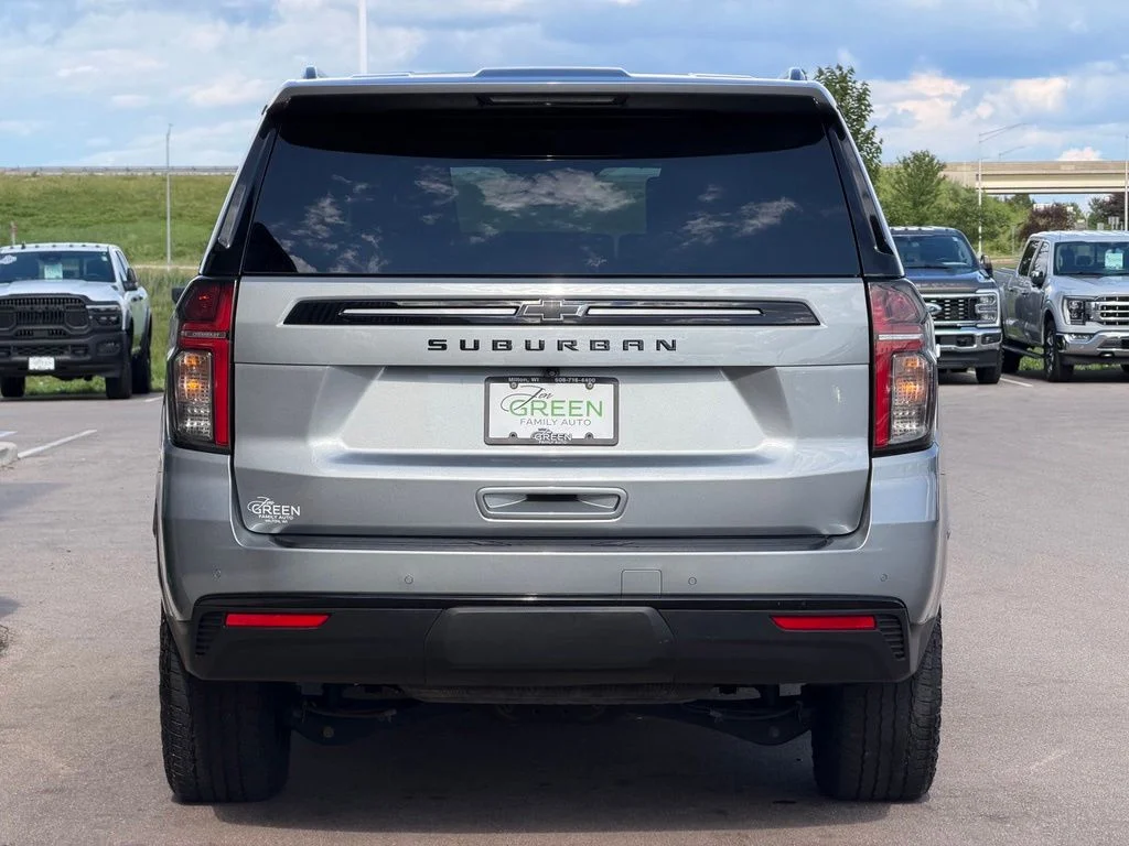 Used 2024 Gray Chevrolet Z71 image 8