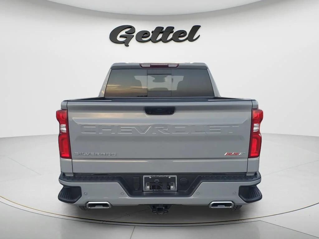 Used 2025 Slate Gray Metallic Chevrolet RST image 4